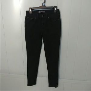 Levi's black ‘legging’ jeans
